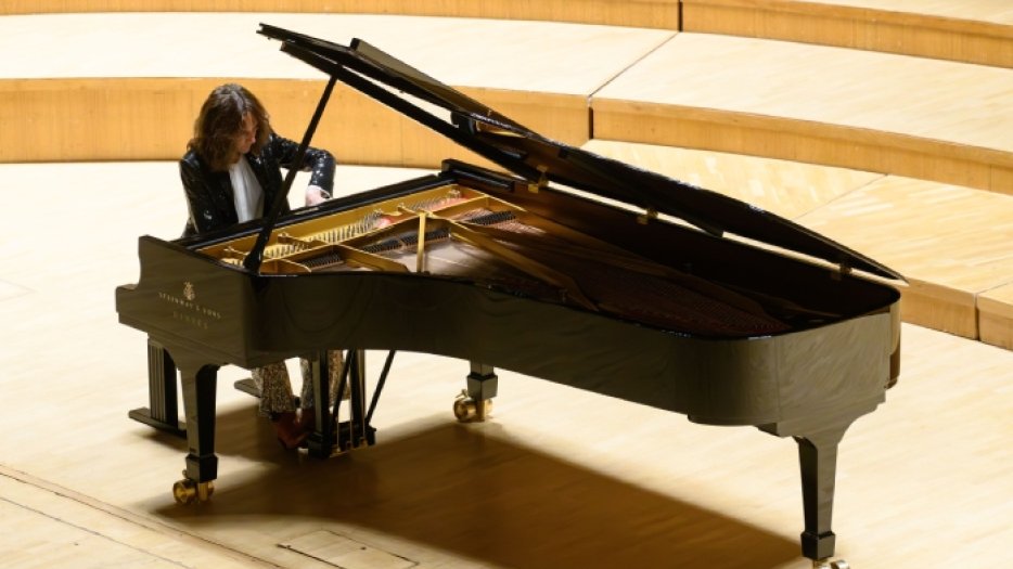 Hélène Grimaud vuelve a entusiasmar al público de Ibermúsica